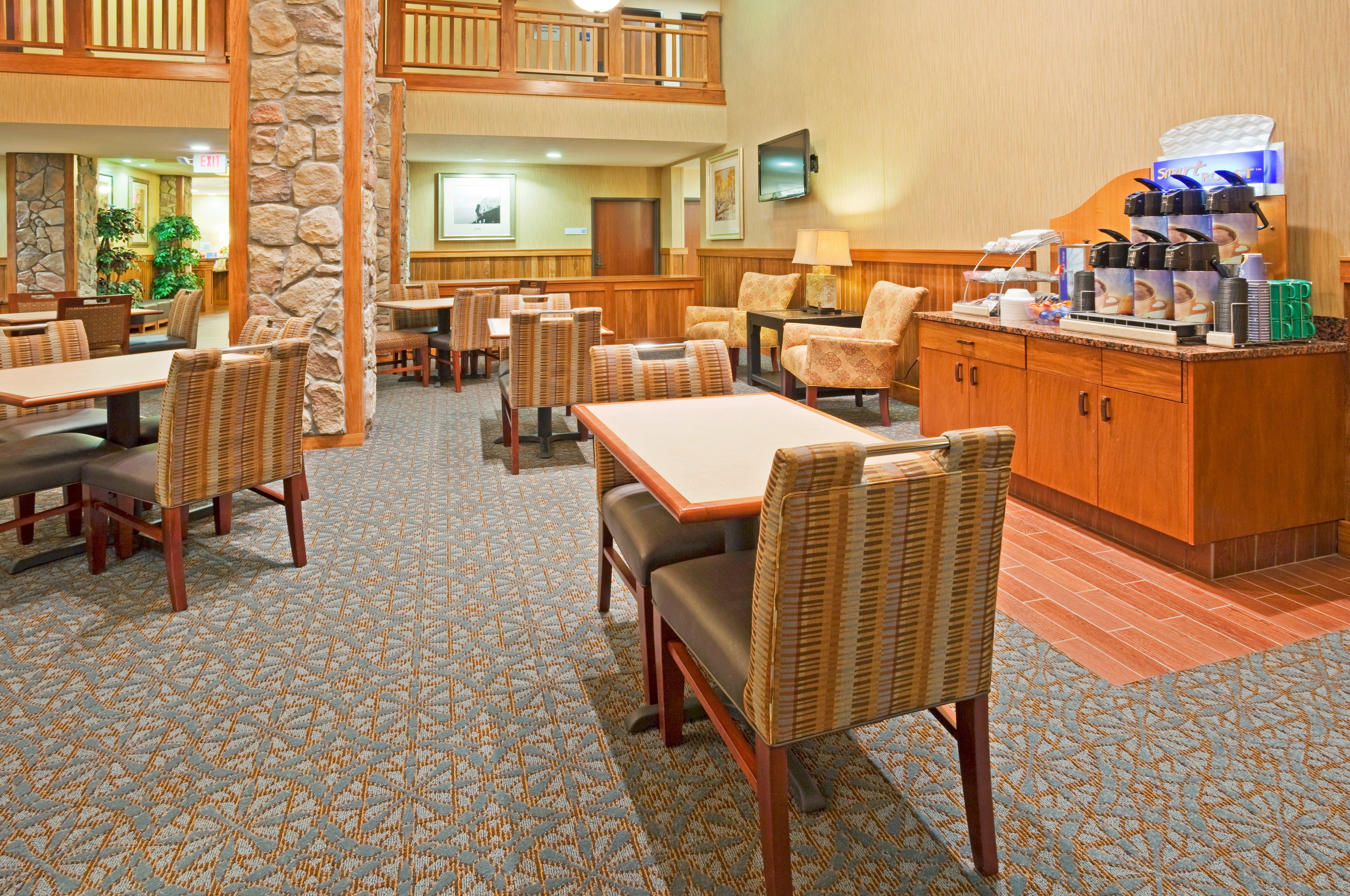 Comfort Inn & Suites Mountain Iron And Virginia Екстериор снимка