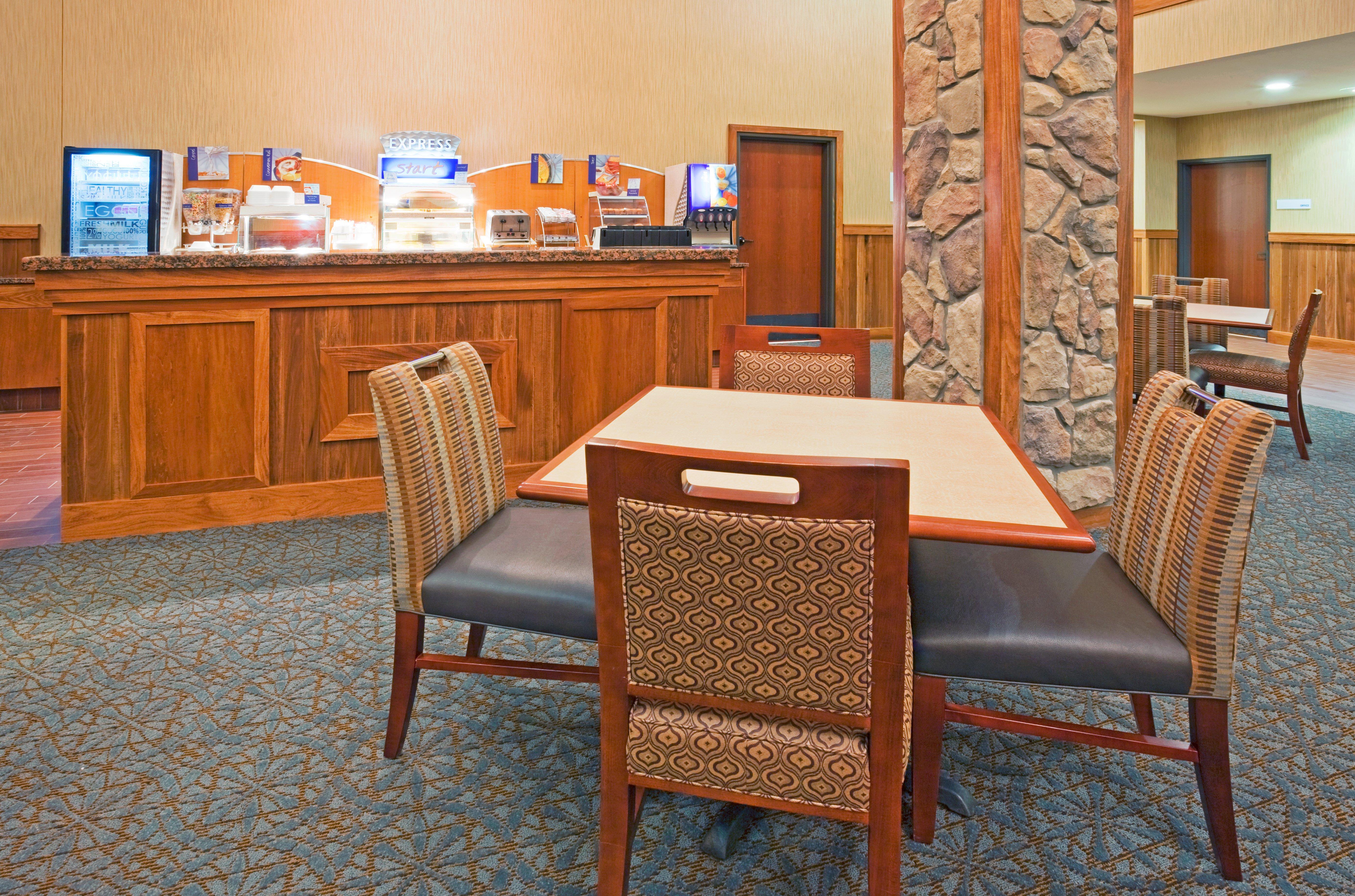 Comfort Inn & Suites Mountain Iron And Virginia Екстериор снимка