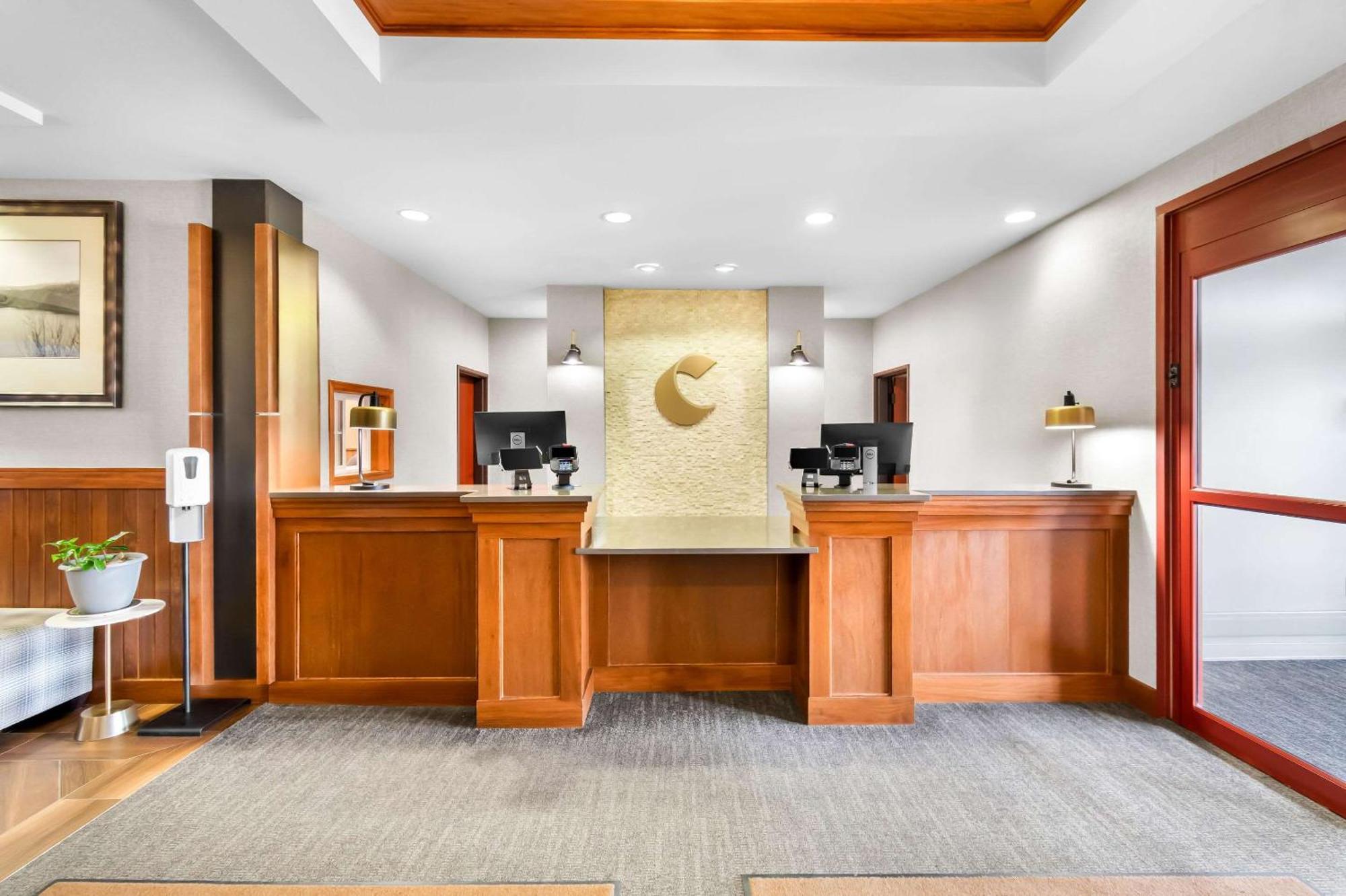 Comfort Inn & Suites Mountain Iron And Virginia Екстериор снимка