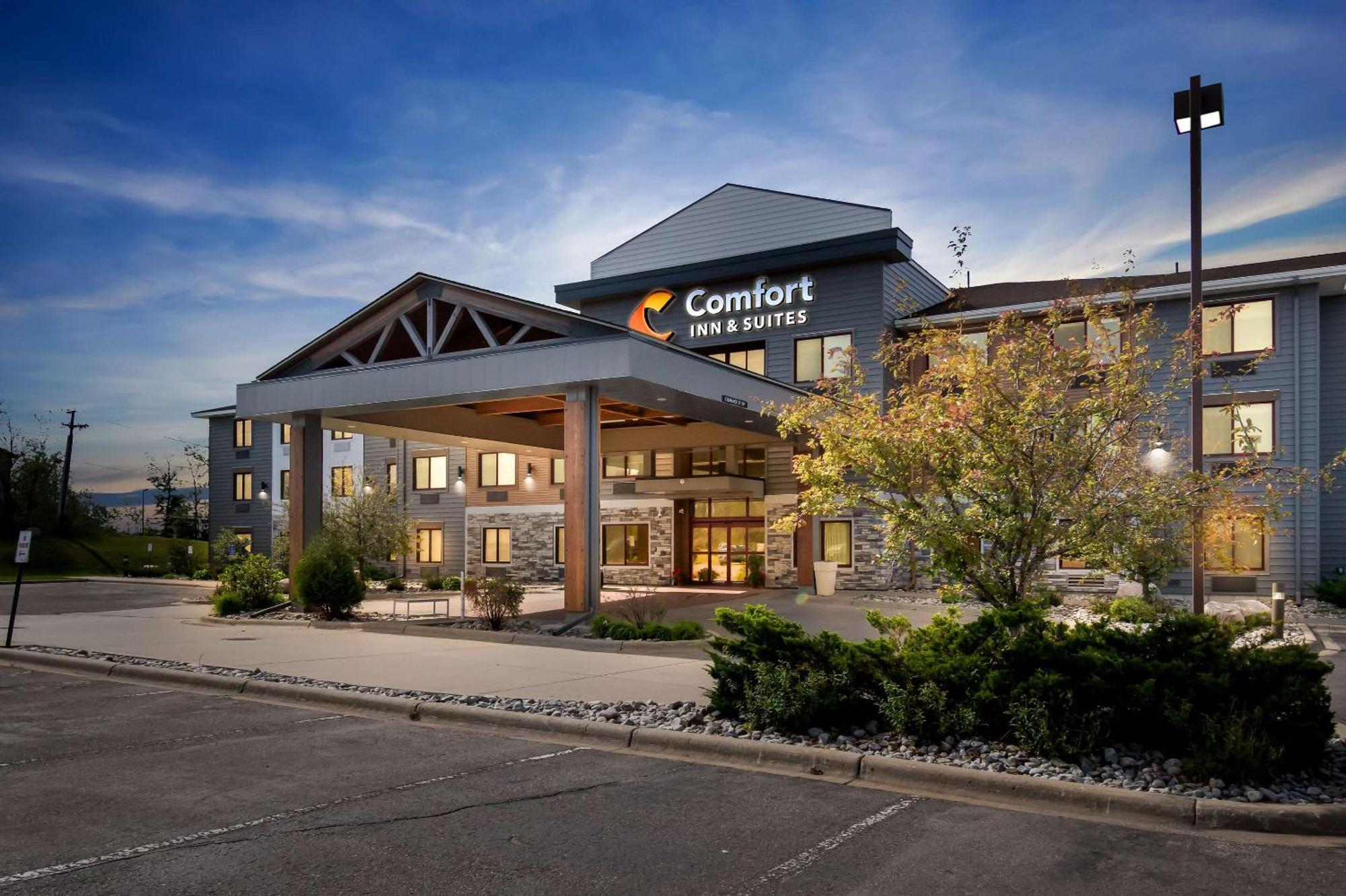 Comfort Inn & Suites Mountain Iron And Virginia Екстериор снимка