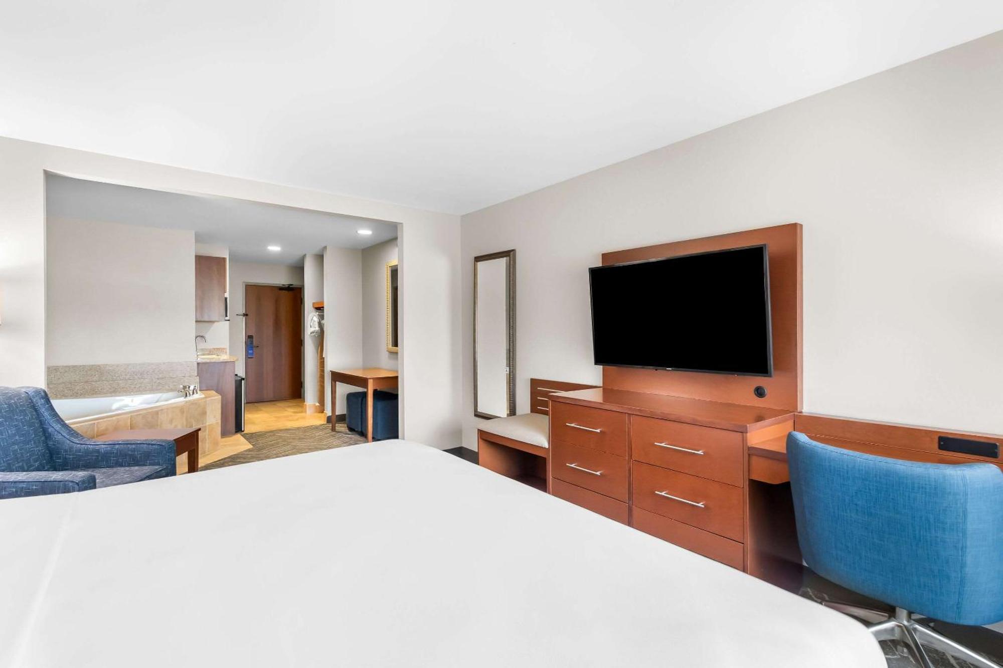 Comfort Inn & Suites Mountain Iron And Virginia Екстериор снимка
