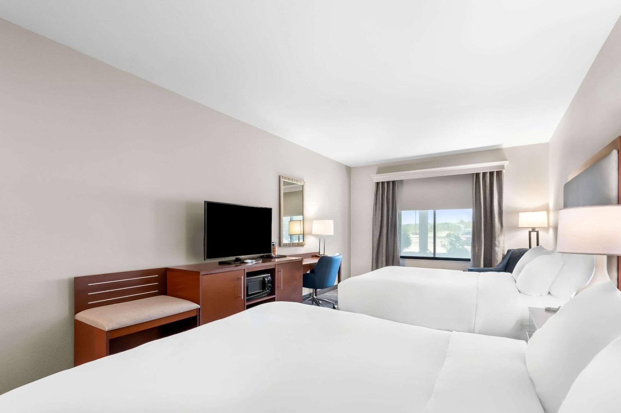 Comfort Inn & Suites Mountain Iron And Virginia Екстериор снимка