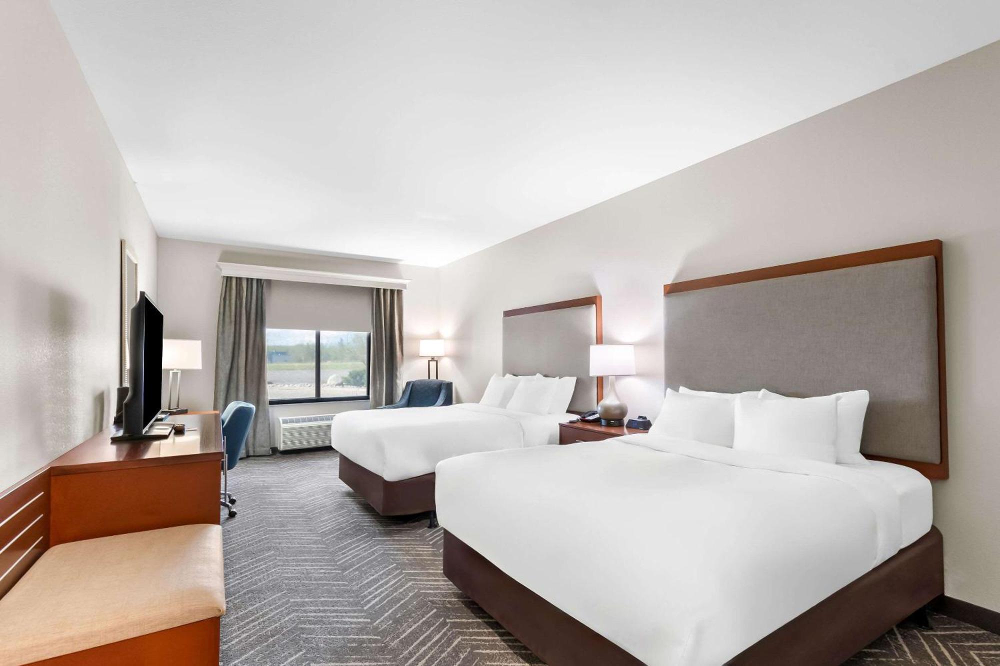 Comfort Inn & Suites Mountain Iron And Virginia Екстериор снимка