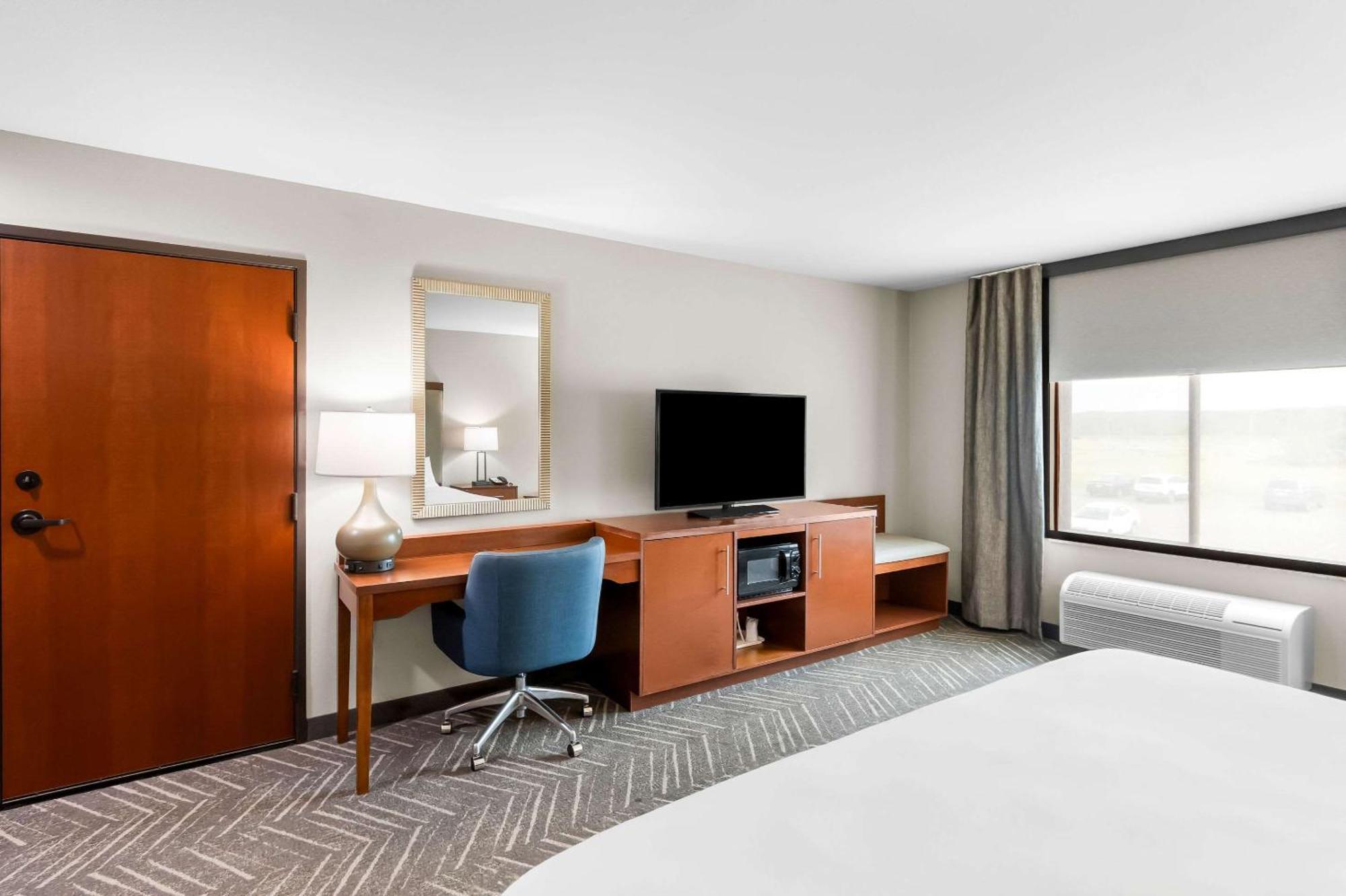 Comfort Inn & Suites Mountain Iron And Virginia Екстериор снимка
